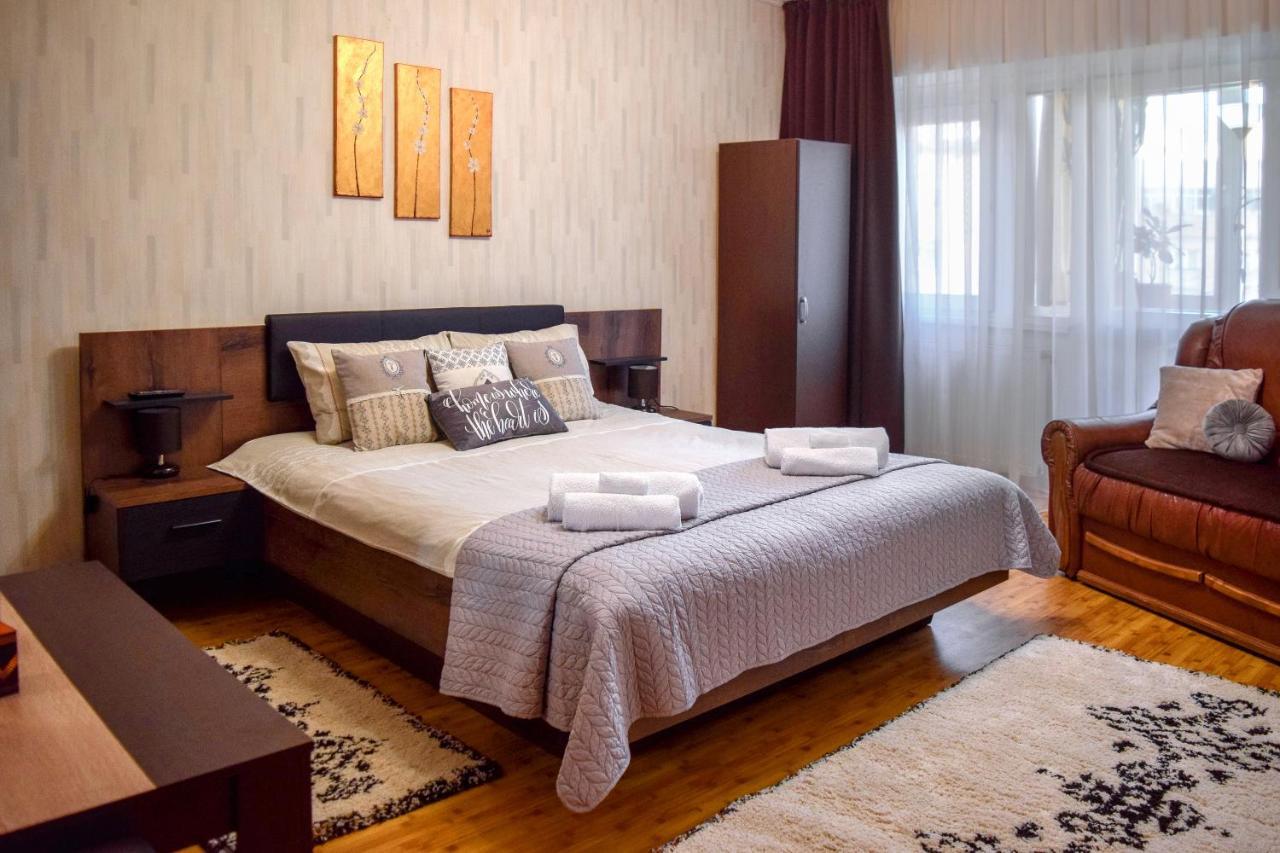 Central Park Apartment Turda Exterior foto